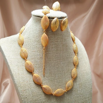 Дубайская позолоченная Плетеная цепочка в виде цветка Ожерелье Серьги Ювелирный набор Оптом Медный ювелирный набор для женщин