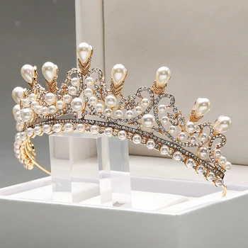 Свадебный головной убор Itacazzo - Золотая Леди, Модная свадебная принцесса, имитация жемчуга, Классические диадемы, Роскошная корона на день рождения для девочек